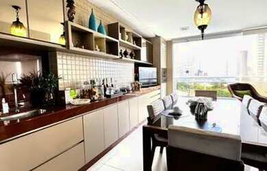 Imagem 10: Apartamento para venda possui 208 metros quadrados com 3 quartos