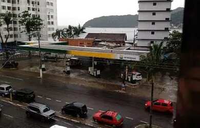 Imagem: O apartamento possui 1 Dormitório, 1 Vaga na garagem e está