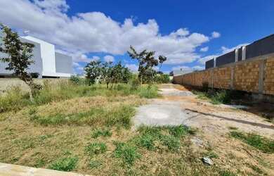 Imagem: O terreno possui 700m² de Área e está localizado em Setor