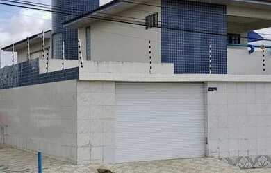 Imagem: A casa possui 5 Dormitórios, 3 Banheiros, 5 Vagas na garagem