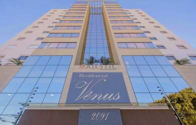 Imagem: A casa possui 2 Dormitórios, 2 Banheiros, 2 Vagas na garagem