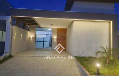 Imagem: A casa em condomínio possui 3 Dormitórios, 2 Banheiros, 2