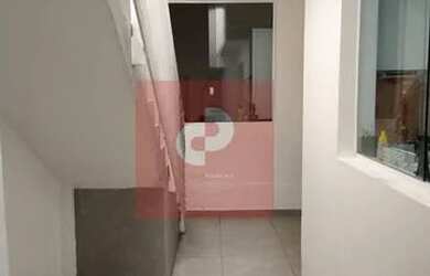 Imagem: A casa possui 4 Dormitórios, 4 Banheiros, 2 Vagas na garagem