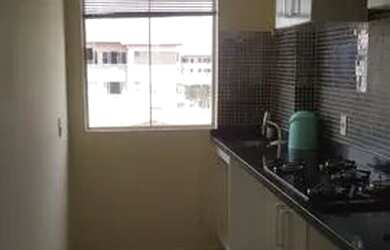 Imagem: O apartamento possui 2 Dormitórios, 1 Banheiro e 1 Vaga na