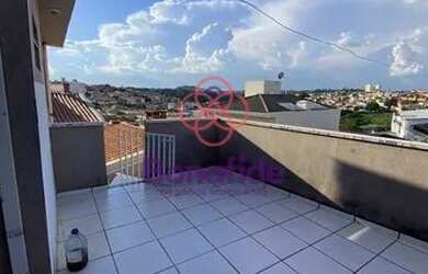 Imagem: A casa possui 2 Dormitórios, 2 Banheiros, 3 Vagas na garagem