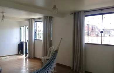 Imagem 3: Casa ampla com potencial para retorno financeiro e garagem com 10 vagas...