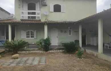 Imagem: A casa em condomínio possui 3 Dormitórios, 2 Banheiros, 3