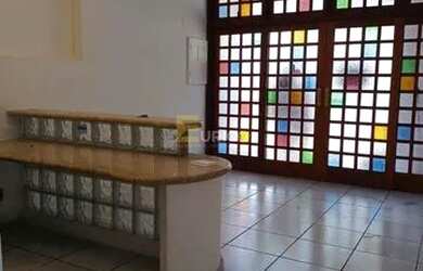 Imagem: A casa possui 2 Dormitórios, 2 Banheiros, 136m² de Área e