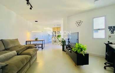 Imagem: O apartamento possui 3 Dormitórios, 1 Banheiro, 1 Vaga na garagem