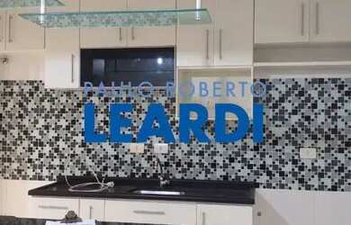 Imagem: O apartamento possui 2 Dormitórios, 2 Banheiros, 2 Vagas na