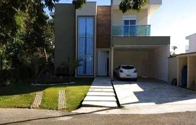 Imagem: A casa em condomínio possui 3 Dormitórios, 3 Banheiros, 4