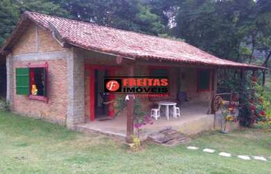 Imagem 1: CASA EM LUMIAR COM 3QTS SENDO 1STE LAREIRA FOGÃO A LENHA