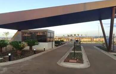 Imagem: O terreno possui 438m² de Área e está localizado em Gávea