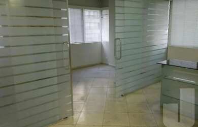 Imagem: O depósito possui 1 Vaga na garagem, 46m² de Área, Imóvel