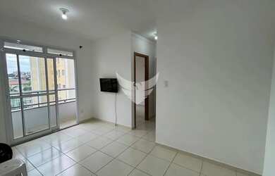 Imagem: O apartamento possui 2 Dormitórios, 1 Banheiro, 1 Vaga na garagem