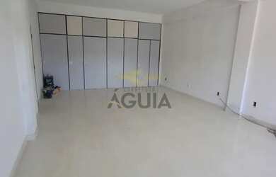 Imagem: O depósito possui 42m² de Área e está localizado em Girassol