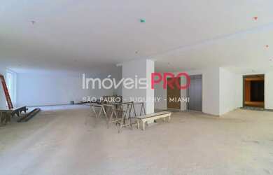 Imagem: O depósito possui 4 Vagas na garagem, 467m² de Área, Imóvel