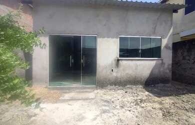 Imagem: A casa possui 2 Dormitórios, 2 Banheiros, 1 Vaga na garagem