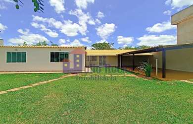 Imagem: A casa em condomínio possui 3 Dormitórios, 3 Banheiros, 4