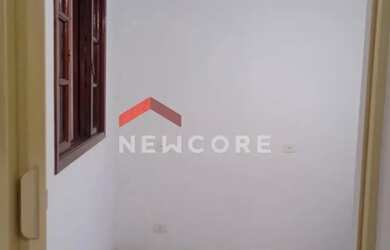 Imagem: A casa possui 3 Dormitórios, 2 Banheiros, 1 Vaga na garagem