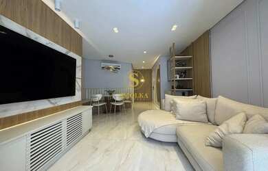 Imagem: O apartamento possui 4 Dormitórios, 3 Banheiros, 2 Vagas na