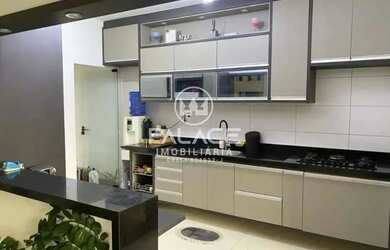 Imagem: A casa possui 2 Dormitórios, 1 Banheiro, 4 Vagas na garagem