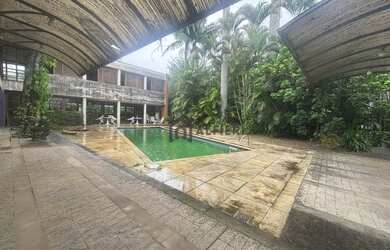 Imagem: A casa em condomínio possui 5 Dormitórios, 5 Banheiros, 5