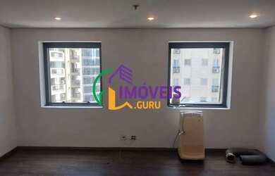 Imagem: O depósito possui 1 Vaga na garagem, 31m² de Área e está