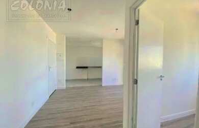 Imagem: O apartamento possui 1 Dormitório, 1 Banheiro, 1 Vaga na garagem