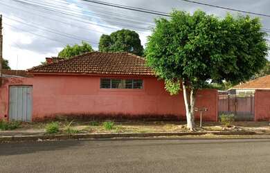 Imagem 6: Casa antiga 117m Terreno 440m - Vila Perino Ourinhos SP