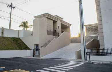 Imagem 4: Almirante Tamandaré - Apartamento Padrão - Lamenha Pequena