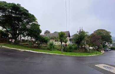 Imagem: O terreno possui 685m² de Área e está localizado em Gramado