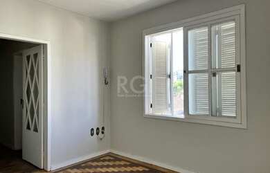 Imagem: O apartamento à venda possui 3 Dormitórios, 1 Banheiro e 75m²