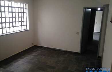 Imagem: A casa possui 3 Dormitórios, 4 Banheiros, 2 Vagas na garagem