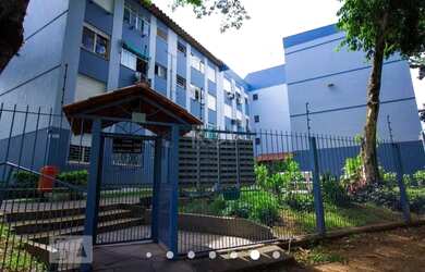 Imagem: O apartamento possui 3 Dormitórios, 1 Banheiro, 1 Vaga na garagem