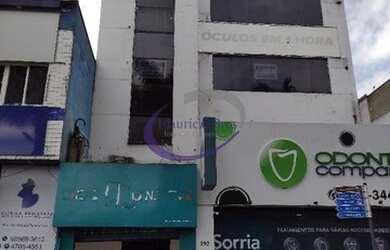 Imagem: O depósito possui 2 Vagas na garagem, 581m² de Área e está