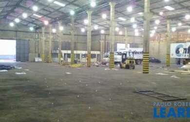 Imagem: O depósito possui 3500m² de Área e está localizado em Cidade