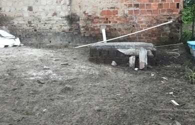 Imagem: A casa possui 1 Dormitório, 1 Banheiro e está localizado