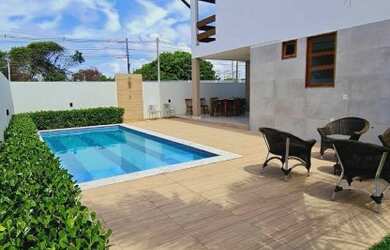 Imagem: A casa possui 4 Dormitórios, 4 Banheiros, 4 Vagas na garagem