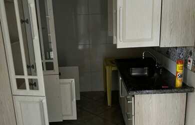 Imagem: A casa possui 1 Dormitório, 2 Banheiros, 1 Vaga na garagem