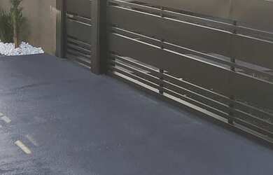 Imagem 5: Casa em avenida. Piscina, 60m² de Área, 2 Vagas na garageme2 Dormitórios