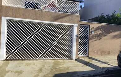 Imagem: A casa em condomínio possui 3 Dormitórios, 3 Banheiros, 2