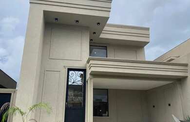 Imagem: A casa em condomínio possui 2 Dormitórios, 4 Banheiros, 4