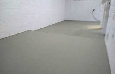 Imagem: O depósito possui 220m² de Área e está localizado em Centro