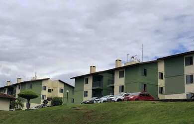 Imagem: O apartamento possui 3 Dormitórios, 1 Banheiro, 1 Vaga na garagem