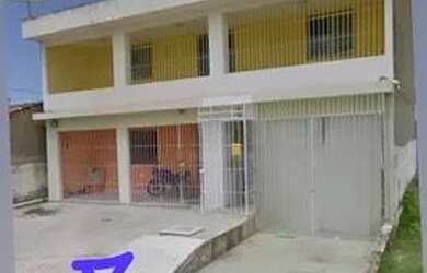 Imagem: A casa possui 3 Dormitórios, 2 Banheiros, 160m² de Área e