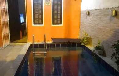 Imagem: A casa possui 2 Dormitórios e está localizado em Aviação