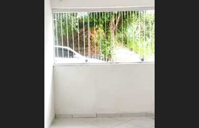 Imagem: A kitnet possui 1 Dormitório, 1 Banheiro, 1 Vaga na garagem