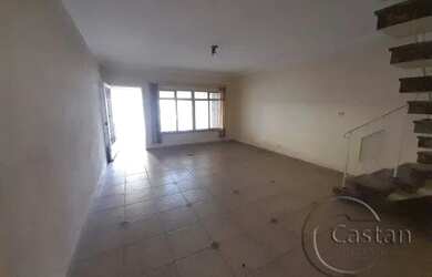 Imagem 3: Sobrado analia franco