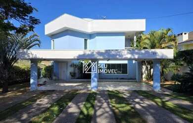 Imagem: A casa em condomínio possui 5 Dormitórios, 5 Banheiros, 5